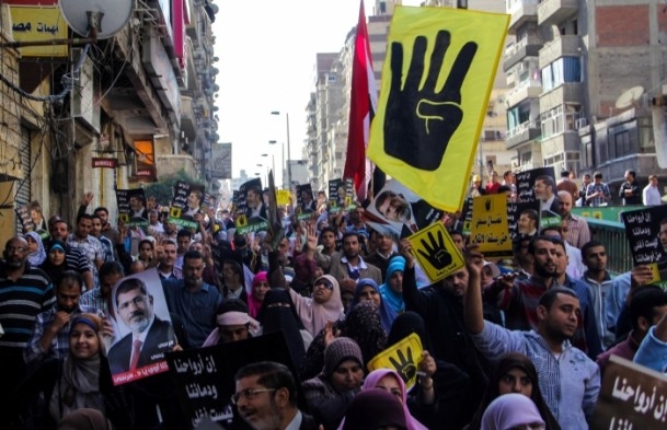 Mısır Halkı Kadınlar İçin Sokaklarda 8