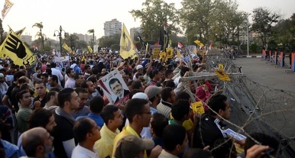 Mısır'da Darbe Karşıtı Cuma Gösterileri: 4 Şehit 15