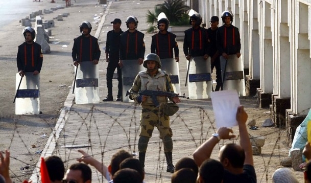 Mısır'da Darbe Karşıtı Cuma Gösterileri: 4 Şehit 8