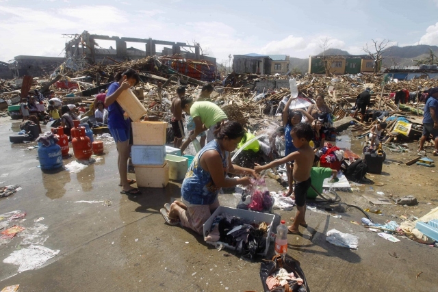 Haiyan tayfunu Filipinler'i vurdu 3