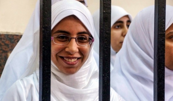 Onurlu Kızkardeşlerimiz Cunta Yargısı Önünde 8