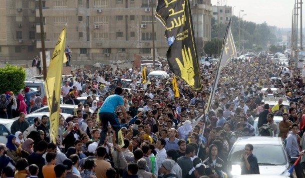 Mısır'da darbe karşıtı cuma gösterileri 3