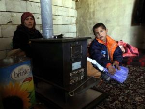 Arsal'daki Suriyeli Mülteciler Yaşam Mücadelesi Veriyor