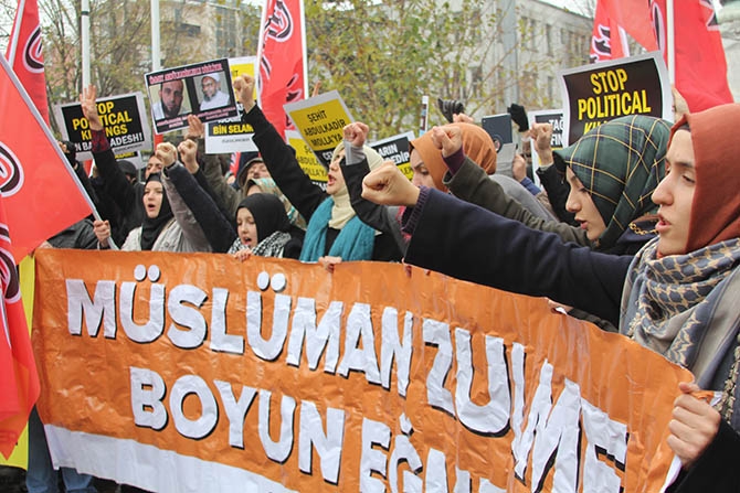 Abdulkadir Molla’nın İdamı Protesto Yürüyüşüyle Kınandı 24