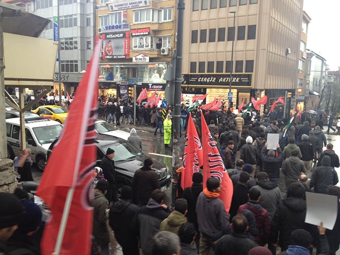 Abdulkadir Molla’nın İdamı Protesto Yürüyüşüyle Kınandı 38