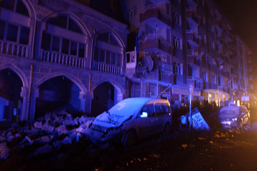 Objektiften Deprem 13