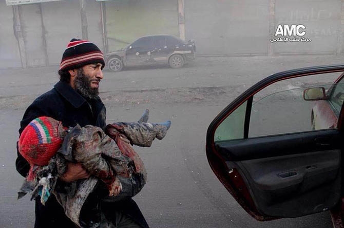 Esed, Varil Bombalarıyla Halep'i Yıktı 8