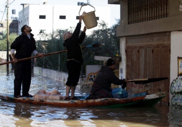 Abluka Altındaki Gazze'de Sel ve İsmail Heniye 10