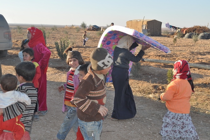 Özgür-Der’den Suriye’ye İki Tır Yardım 12