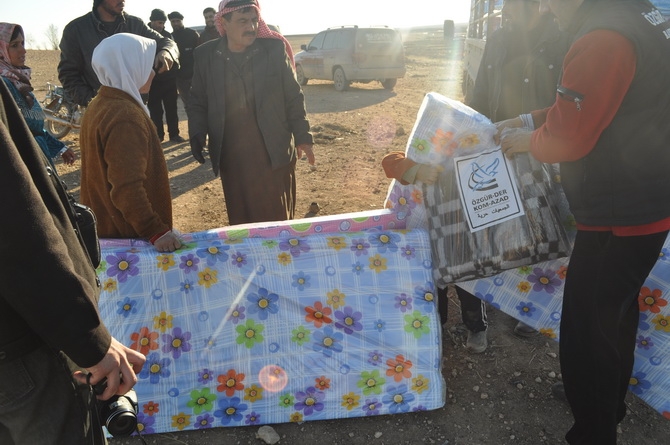 Özgür-Der’den Suriye’ye İki Tır Yardım 5