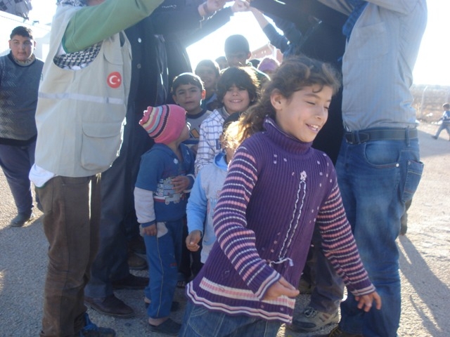 Çorum Özgür-Der Yardım Tırları Suriye’de 12