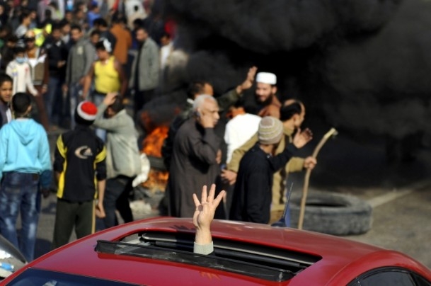 Mısır'da Darbe Karşıtı Gösteriler Sürüyor: 17 Ölü 2