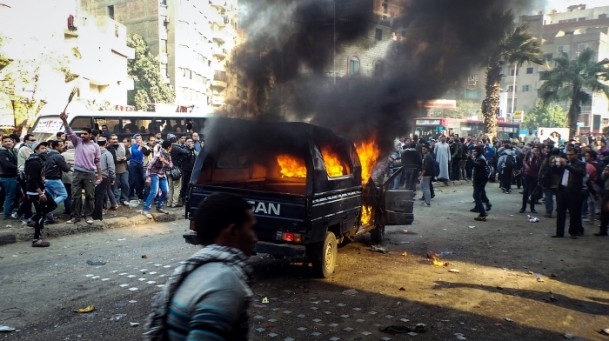 Mısır'da Darbe Karşıtı Gösteriler Sürüyor: 17 Ölü 5