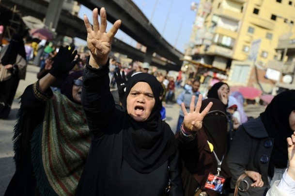Mısır'da Darbe Karşıtı Gösteriler Sürüyor: 17 Ölü 6