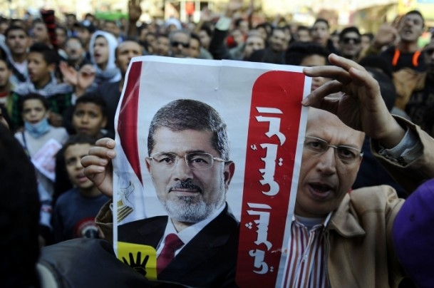 Mısır'da Darbe Karşıtı Gösteriler Sürüyor: 17 Ölü 8