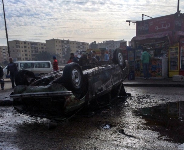 Mursi'nin Yargılanması Protesto Ediliyor 14