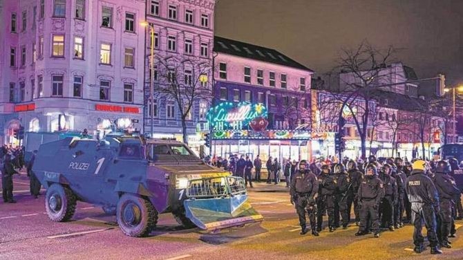 İstanbul ve Hamburg’ta “Gezi”nmek 15