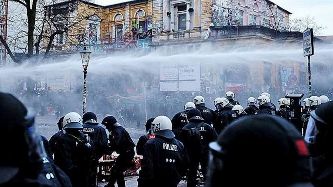 İstanbul ve Hamburg’ta “Gezi”nmek 22
