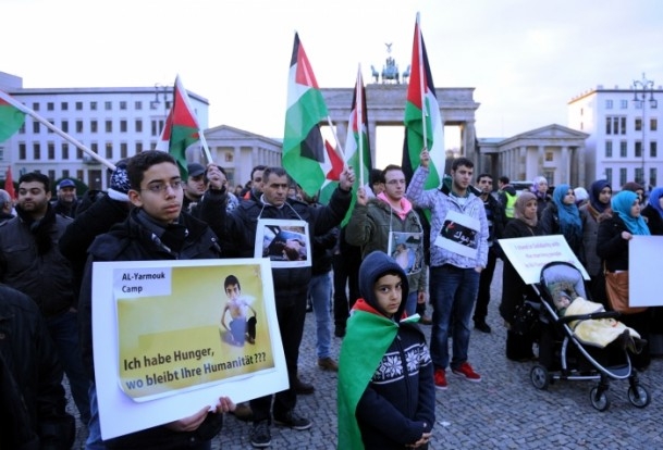 Yermuk Kampı'ndaki insani dram protesto edildi 7