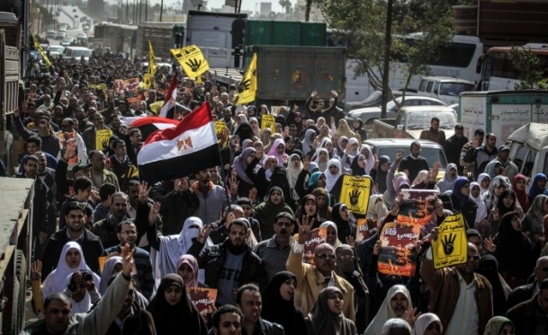 Mısır'da "Rabia Devrimin Sembolü" gösterileri 4