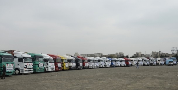 229 Yardım Tırı Suriye Yolunda 1