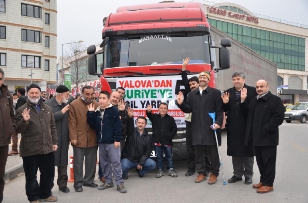 229 Yardım Tırı Suriye Yolunda 14