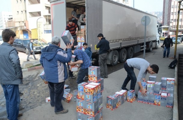 229 Yardım Tırı Suriye Yolunda 7