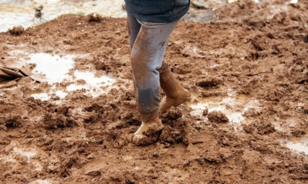 Şiddetli Yağış Kamplarda Yaşamı Zorlaştırdı 8