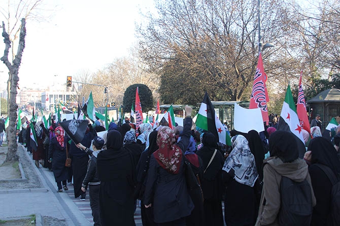3 Yıldır Direnen Suriye İçin Fatih’te Yürüyüş 18
