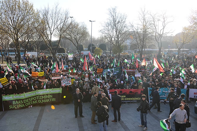 3 Yıldır Direnen Suriye İçin Fatih’te Yürüyüş 37