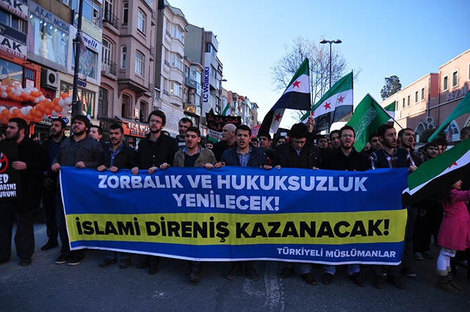 3 Yıldır Direnen Suriye İçin Fatih’te Yürüyüş 7