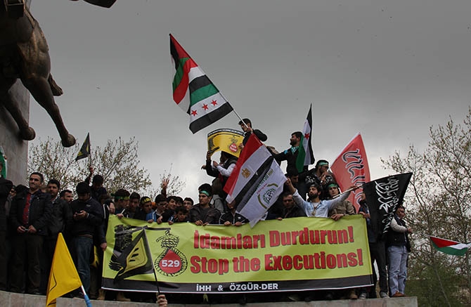 Fatih’te Binler Mısırlı Kardeşlerimiz İçin Yürüdü 23