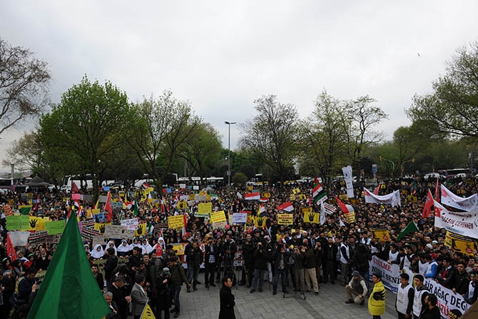 Fatih’te Binler Mısırlı Kardeşlerimiz İçin Yürüdü 30