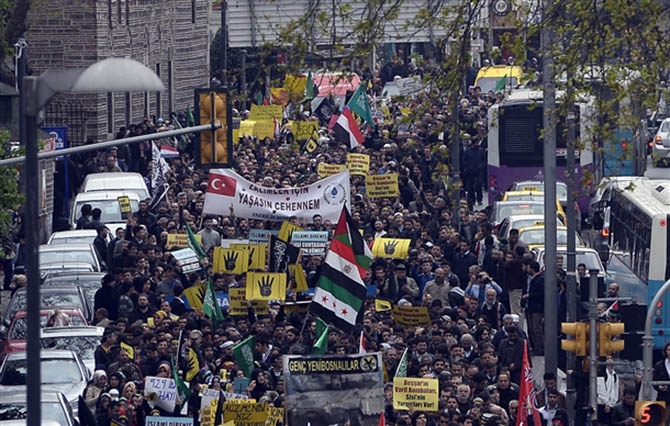 Fatih’te Binler Mısırlı Kardeşlerimiz İçin Yürüdü 38