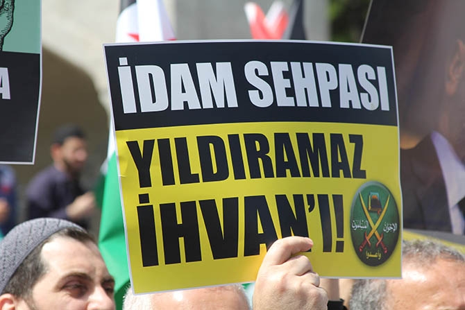 Şehzadebaşı'ndan Beyazıt'a Mısır'a Destek Yürüyüşü 25