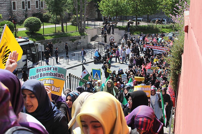 Şehzadebaşı'ndan Beyazıt'a Mısır'a Destek Yürüyüşü 37
