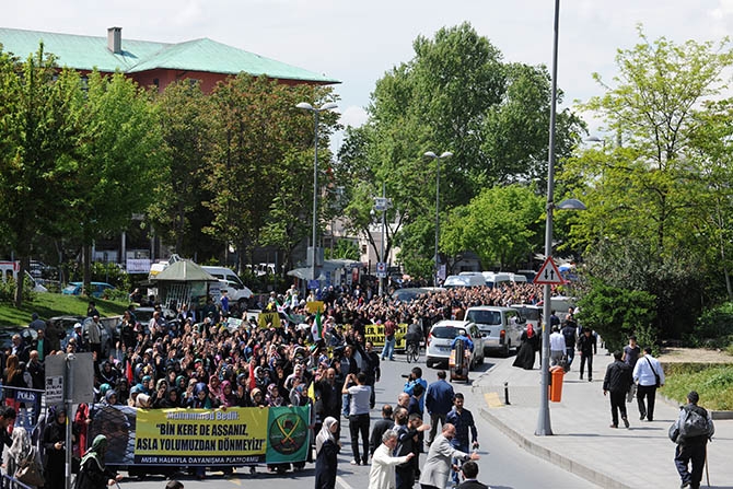 Şehzadebaşı'ndan Beyazıt'a Mısır'a Destek Yürüyüşü 4