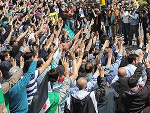 Şehzadebaşı'ndan Beyazıt'a Mısır'a Destek Yürüyüşü