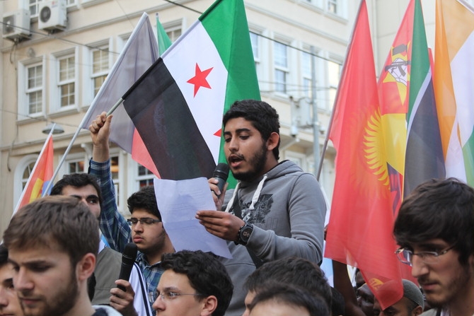 İstiklal Caddesi'nde Kardeşlik Yürüyüşü 11