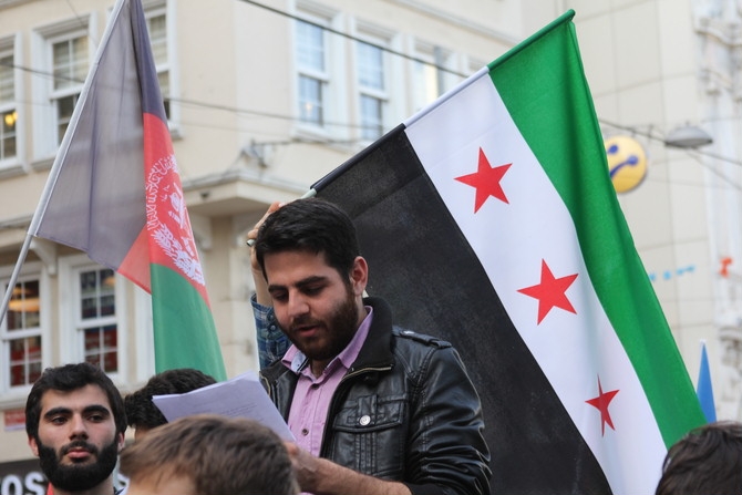 İstiklal Caddesi'nde Kardeşlik Yürüyüşü 12