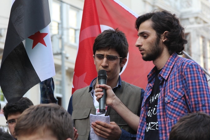 İstiklal Caddesi'nde Kardeşlik Yürüyüşü 15
