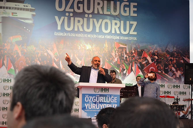 On Binlerce Kişi Mavi Marmara İçin Yürüdü 22