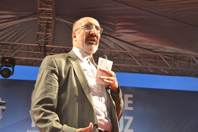 On Binlerce Kişi Mavi Marmara İçin Yürüdü 26