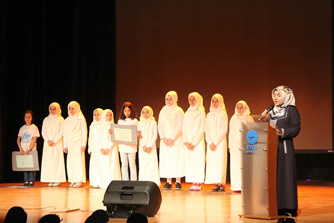 Özgür Çocuk Kulübü Yıl Sonu Programı Gerçekleştirdi 5