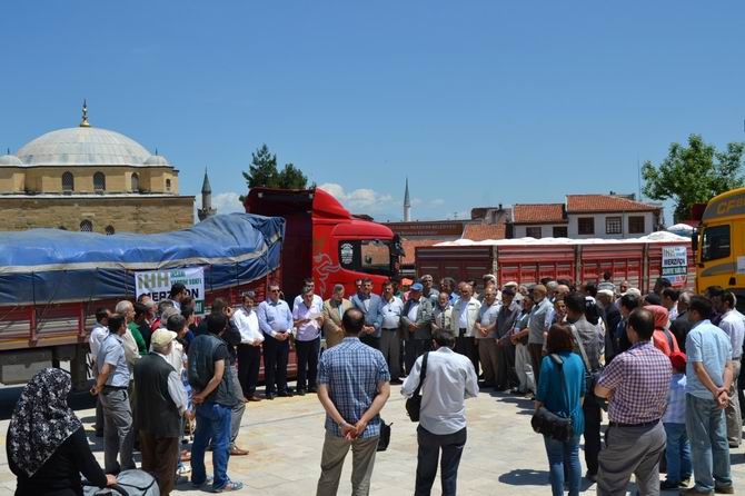 Amasya'da Suriye'ye 7 Tır İnsani Yardım Gönderildi 12