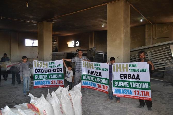 Amasya’dan Yola Çıkan 7 Tır Yardım Malzemesi Suriye’ye Ulaştı 13