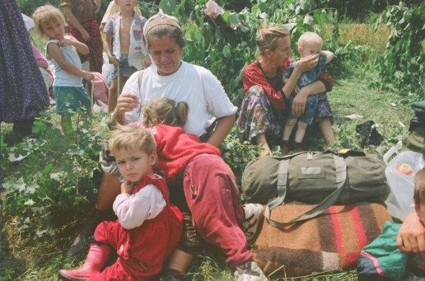 Boşnakların Ölüm Yürüyüşünün Fotoğrafları 19