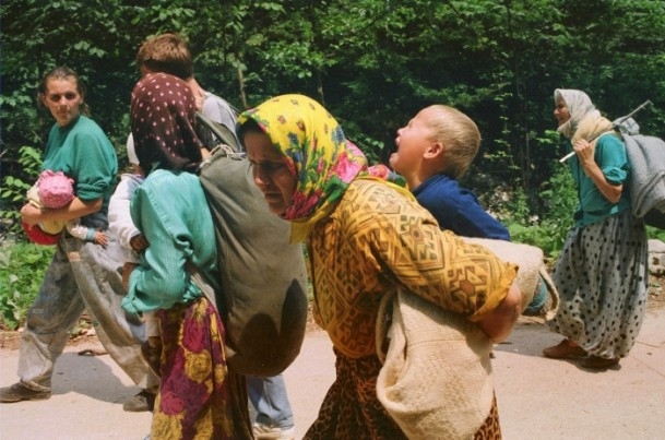 Boşnakların Ölüm Yürüyüşünün Fotoğrafları 4