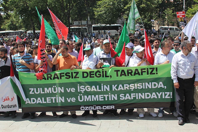 Fatih'te Binlerce Kişi İsrail'i Lanetledi 13