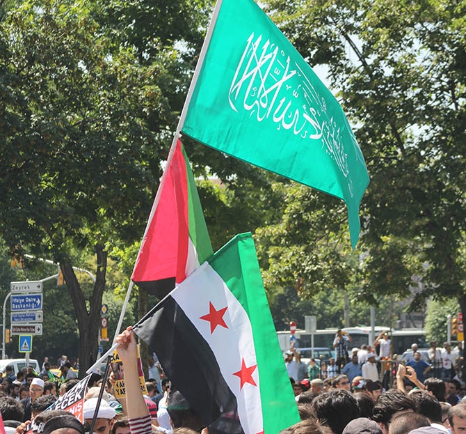 Fatih'te Binlerce Kişi İsrail'i Lanetledi 14